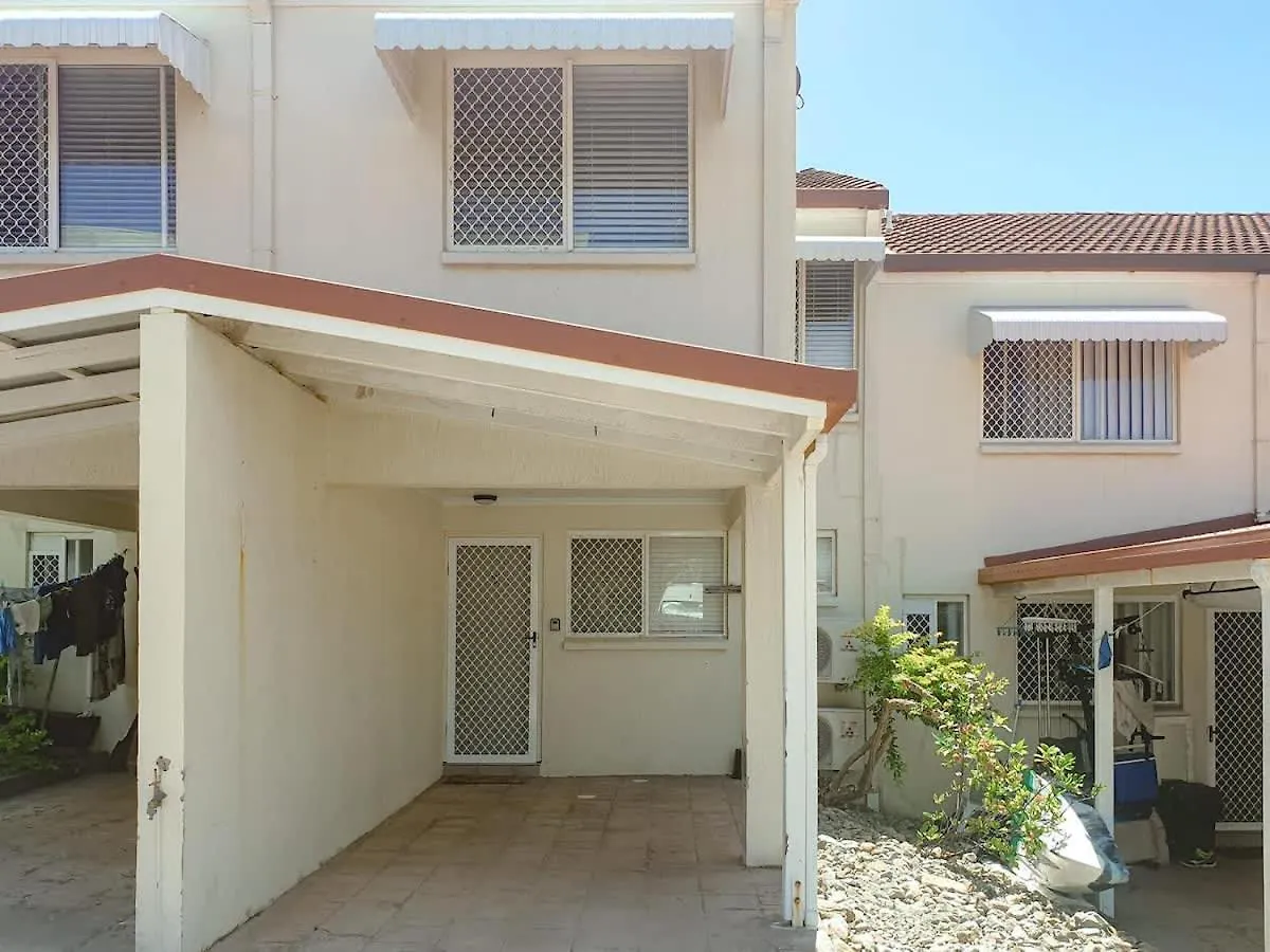 Escape To Coolum - A Vibrant Beachside Lifestyle Coolum Beach Vakantiehuis